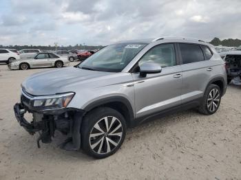  Salvage Volkswagen Taos