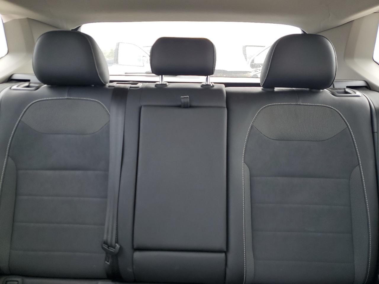 Volkswagen Taos Se Image 11