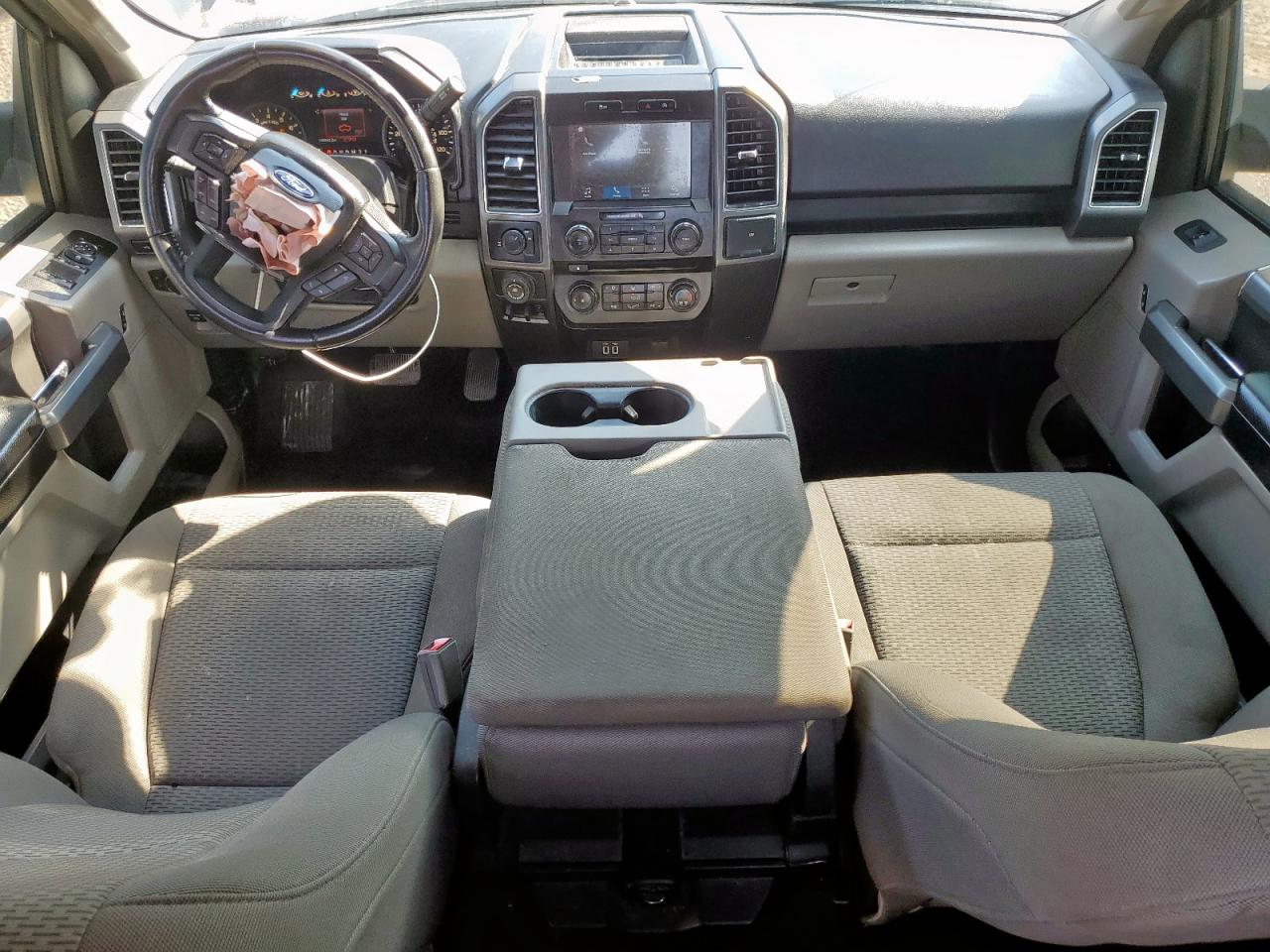 Ford F-150 Super Cab Image 11