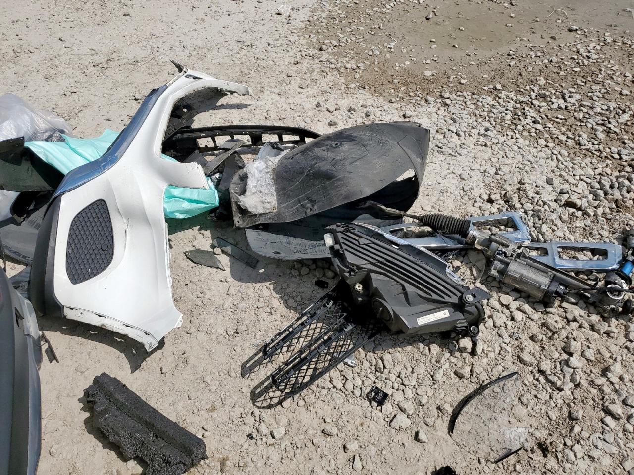 Mercedes-Benz GLC 300 Image 9