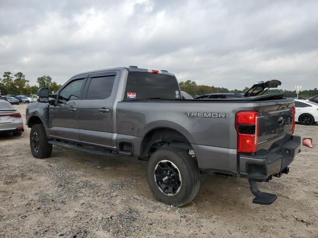 Ford F-350 Super Duty Image 4