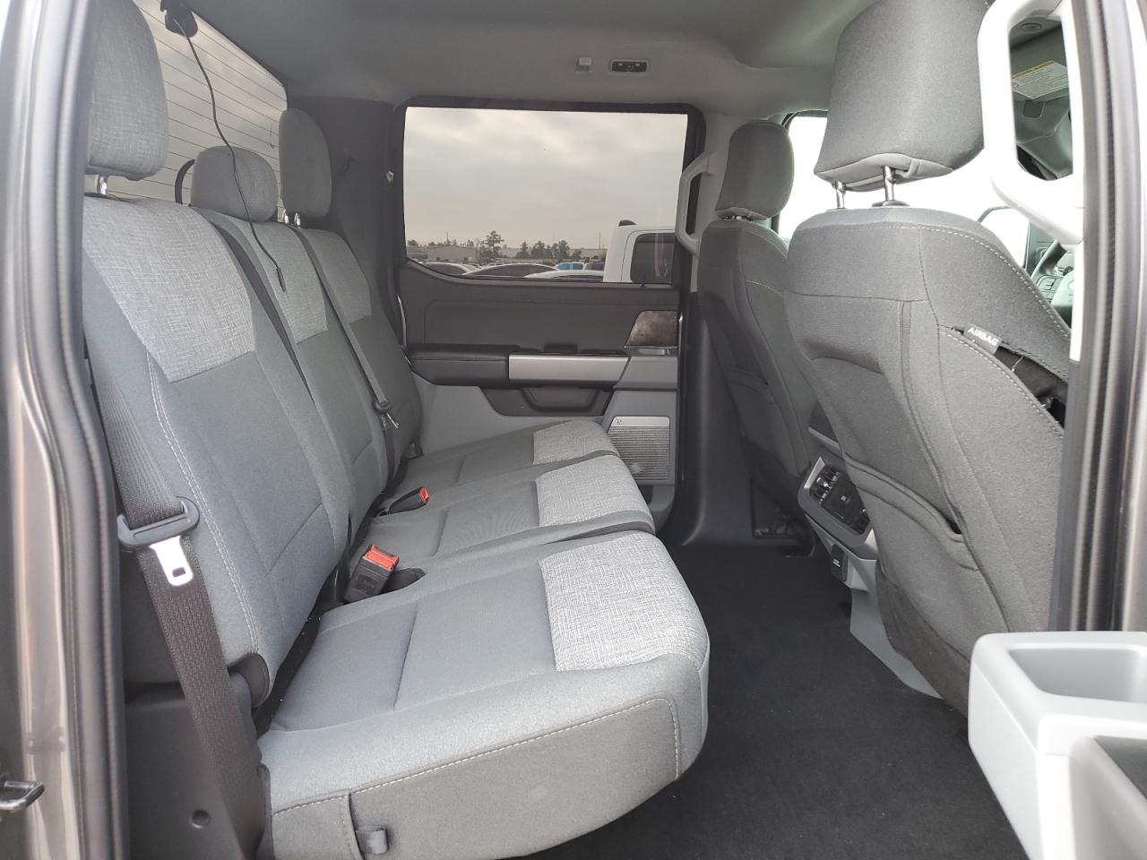 Ford F-350 Super Duty Image 3