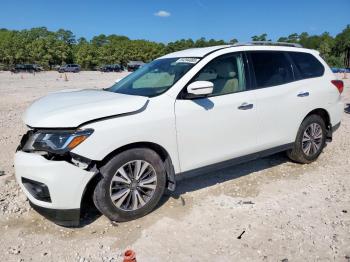  Salvage Nissan Pathfinder