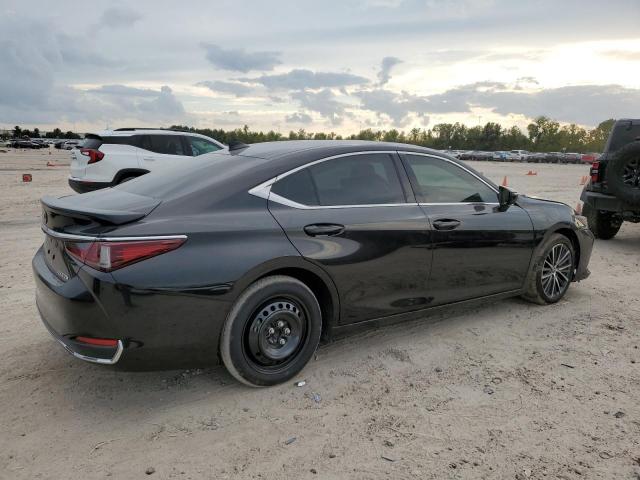 Lexus Es 300h Base Image 3