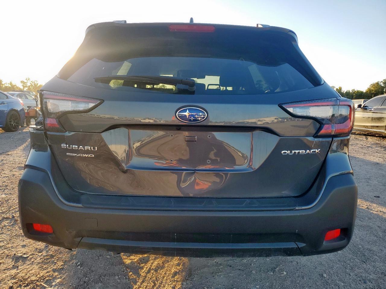 Subaru Outback Premium Image 3