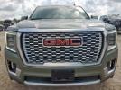 GMC Yukon Denali Image 5