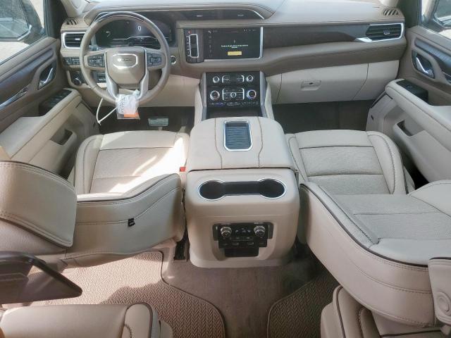 GMC Yukon Denali Image 6