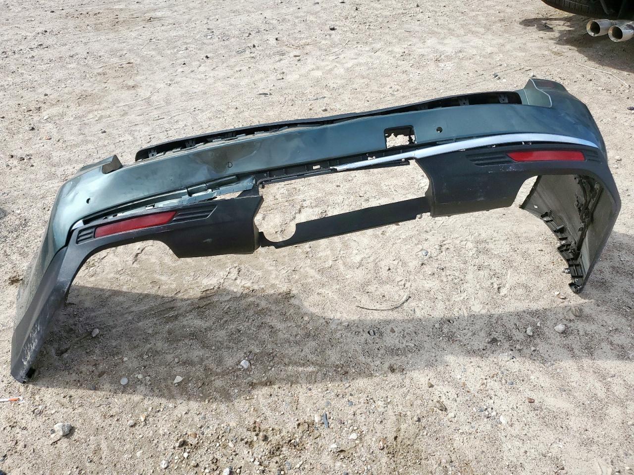 GMC Yukon Denali Image 11