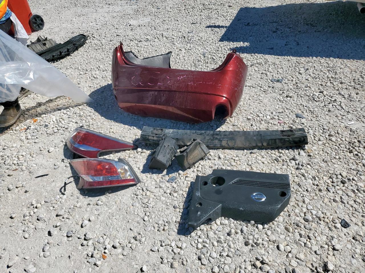 Nissan Altima 2.5 Image 10