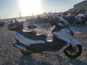  Salvage Suzuki Scooter