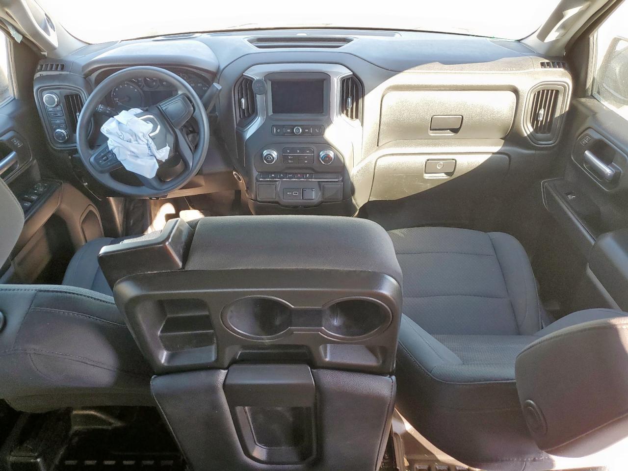 GMC Sierra K1500 Image 8