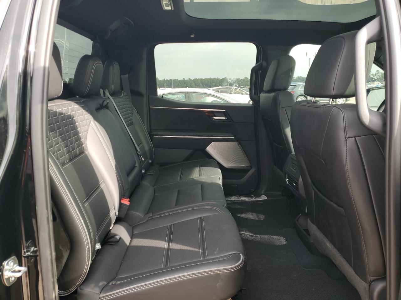 GMC Sierra Denali Image 8