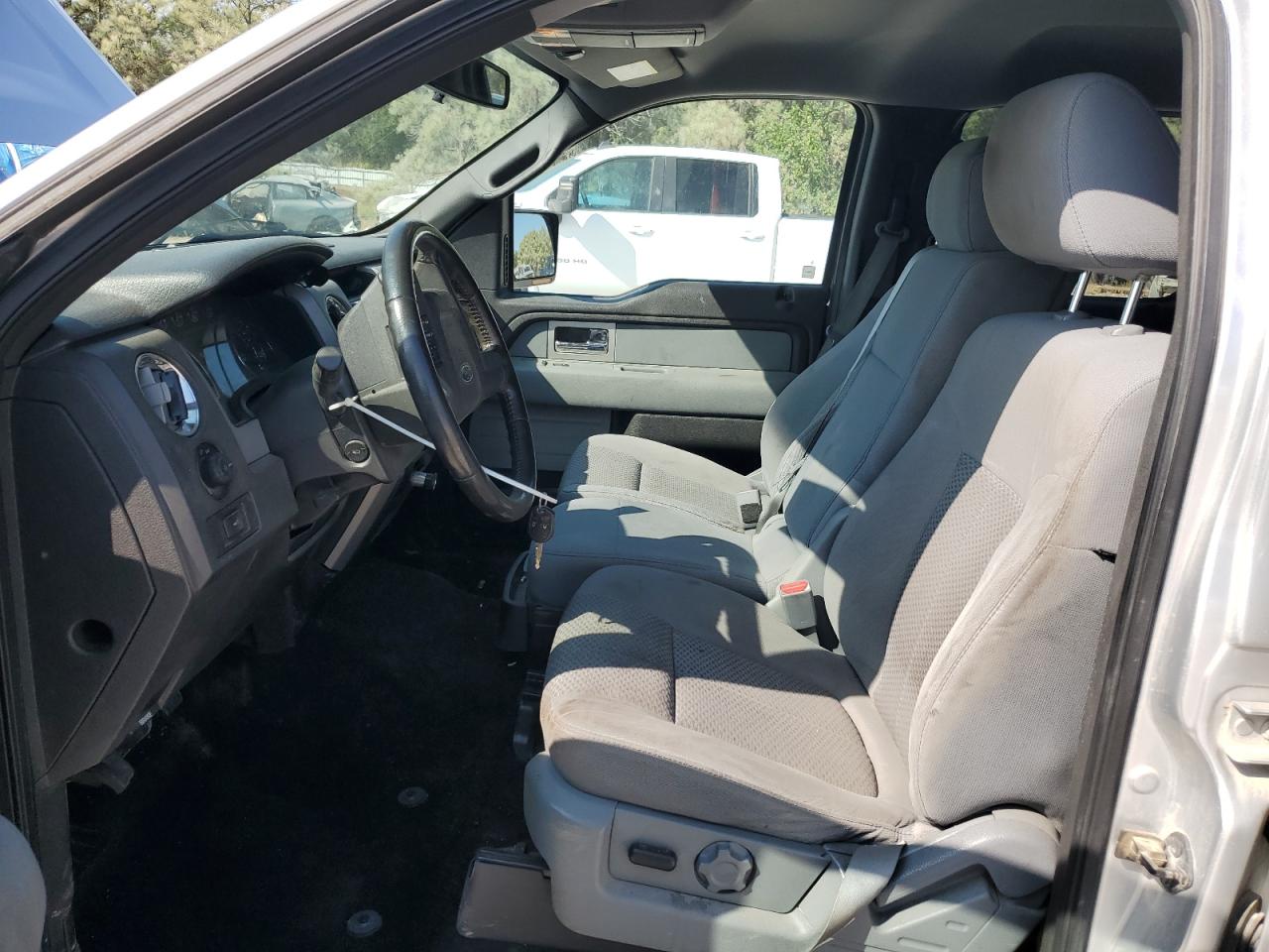 Ford F-150 Supercrew Image 4