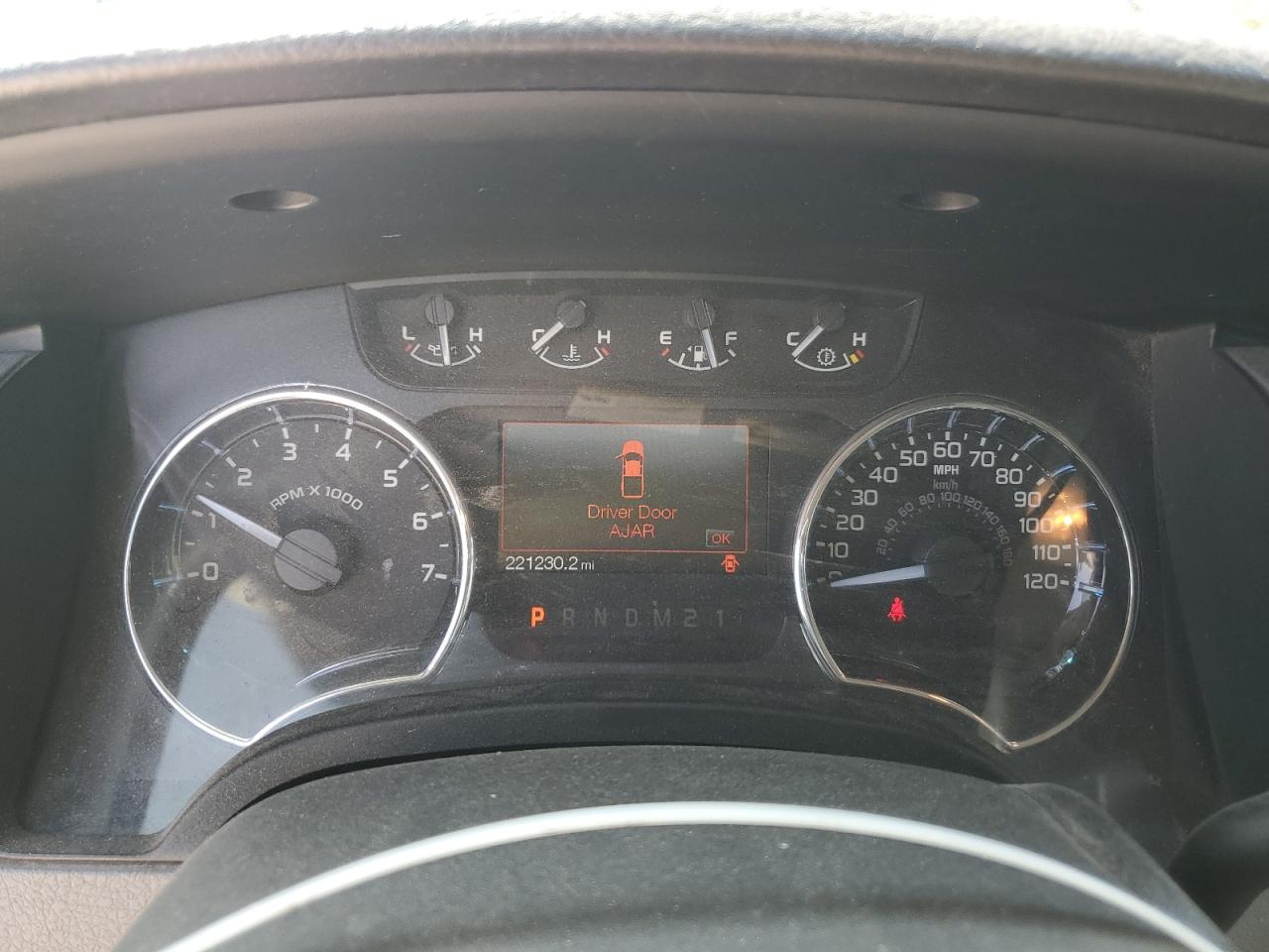 Ford F-150 Supercrew Image 7