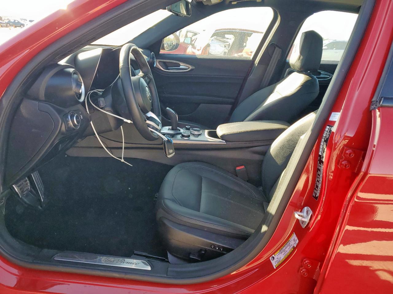 Alfa Romeo Giulia Ti Image 4