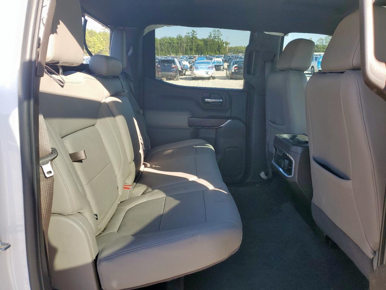 GMC Sierra C1500 Slt Image 7