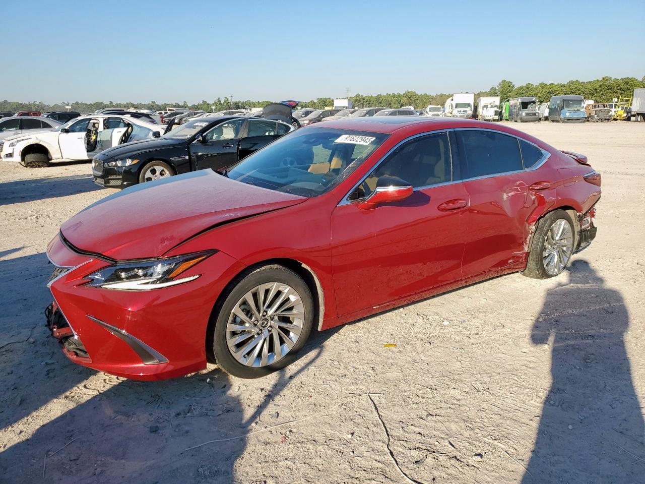 Lexus Es 300h Base Image 1