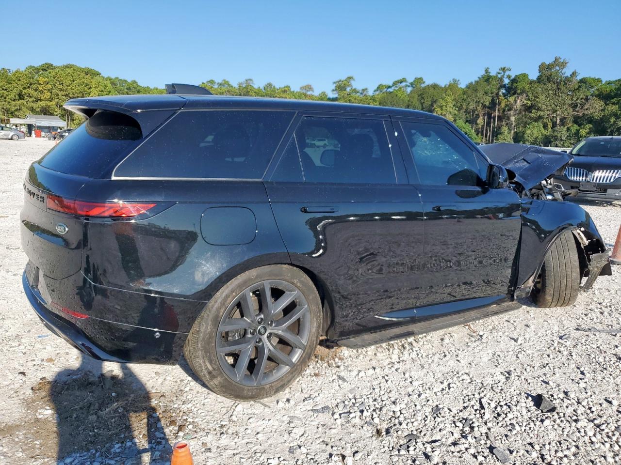 Land Rover Range Rover Dynamic Se Image 8