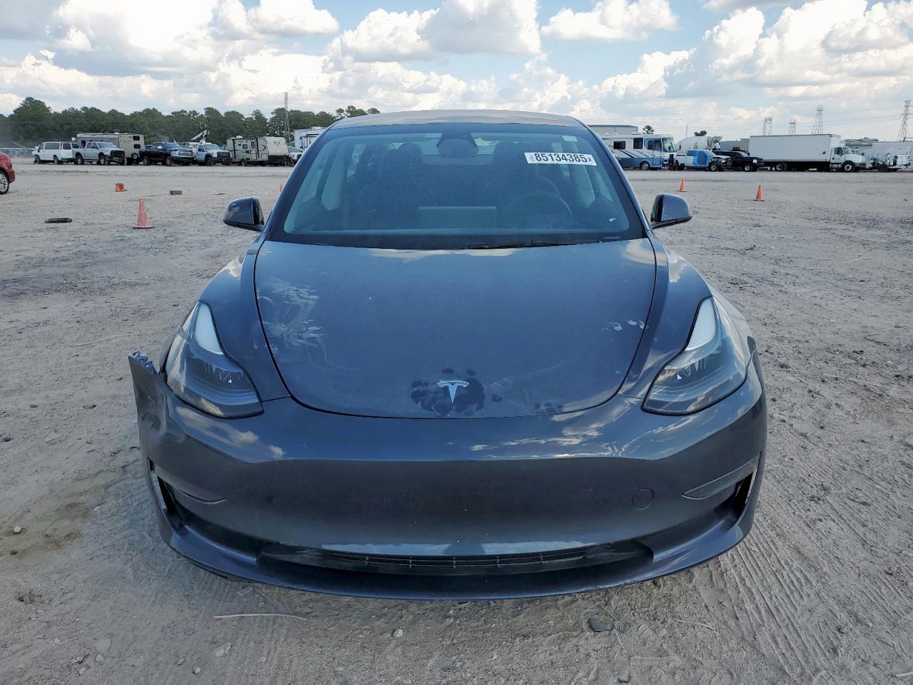 Tesla Model 3 Image 6