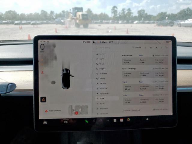 Tesla Model 3 Image 9