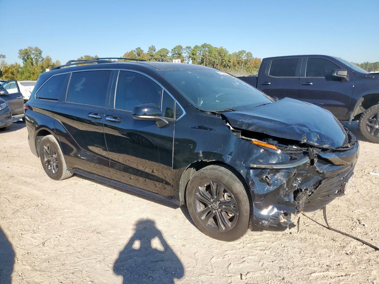 Toyota Sienna Xse Image 7