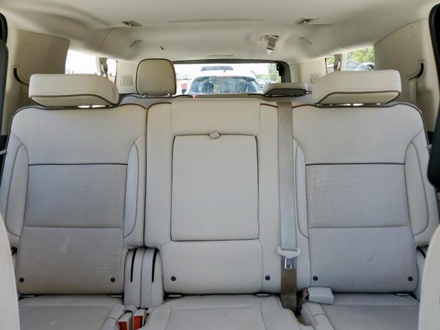 GMC Yukon Denali Image 2