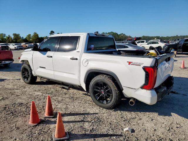 Toyota Tundra Crewmax Sr Image 2