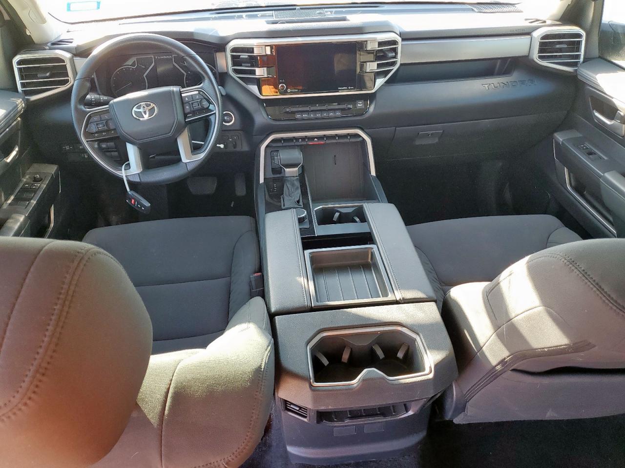 Toyota Tundra Crewmax Sr Image 12