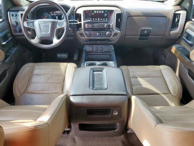 GMC Sierra K2500 Denali Image 7