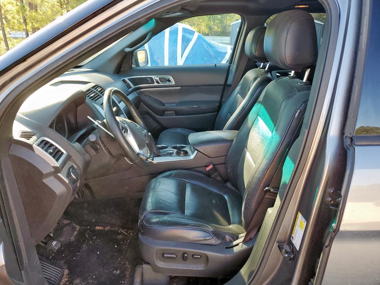 Ford Explorer Xlt Image 8