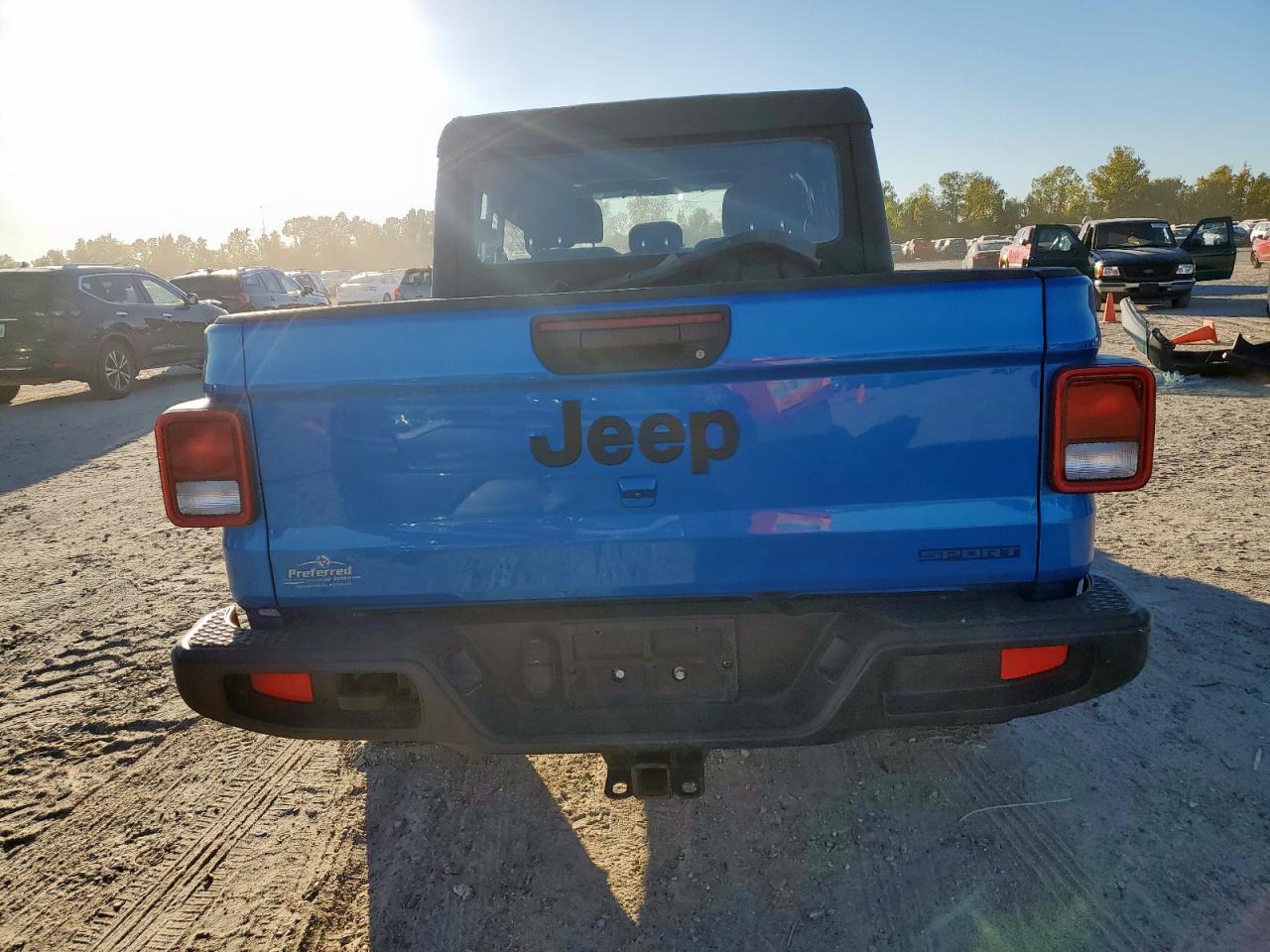 Jeep Gladiator Sport Image 5