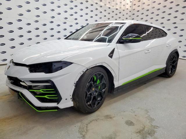  Salvage Lamborghini Urus