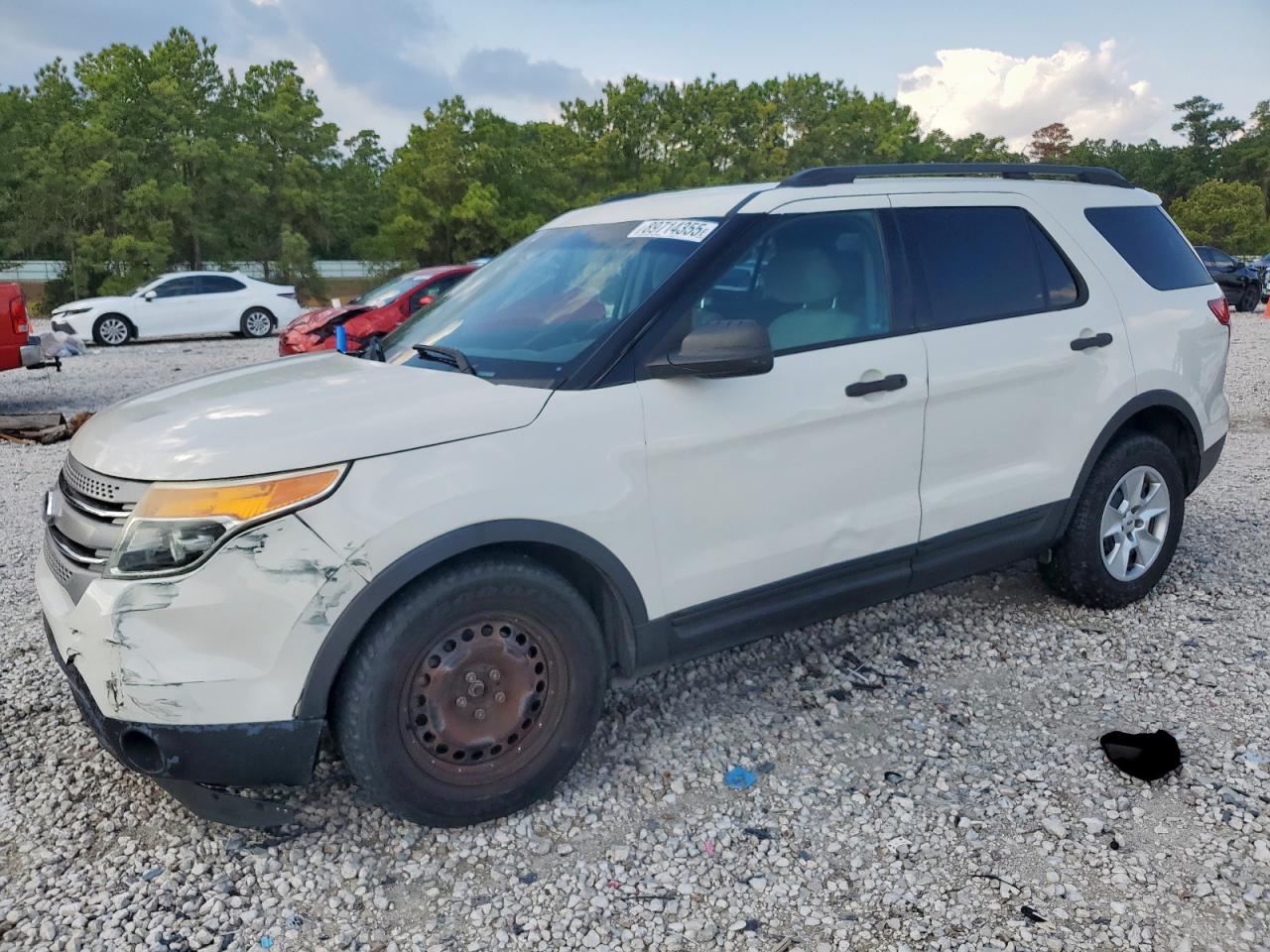 Ford Explorer Image 1