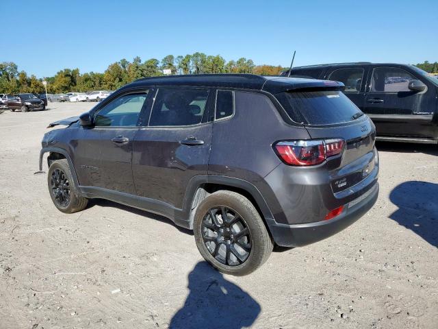 Jeep Compass Latitude Image 3