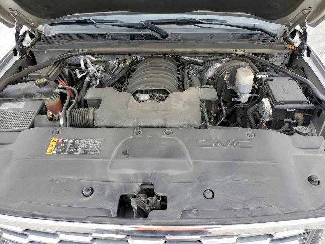 GMC Yukon Denali Image 13