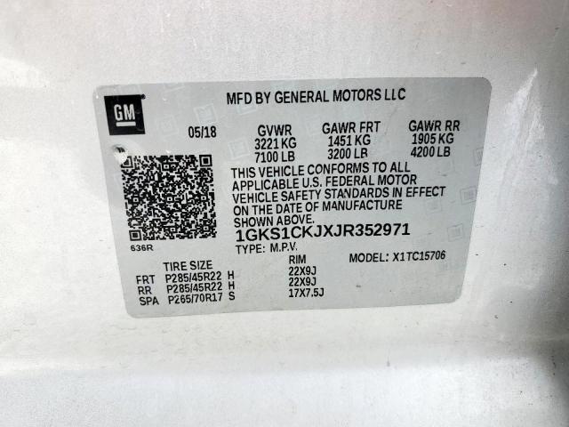 GMC Yukon Denali Image 6