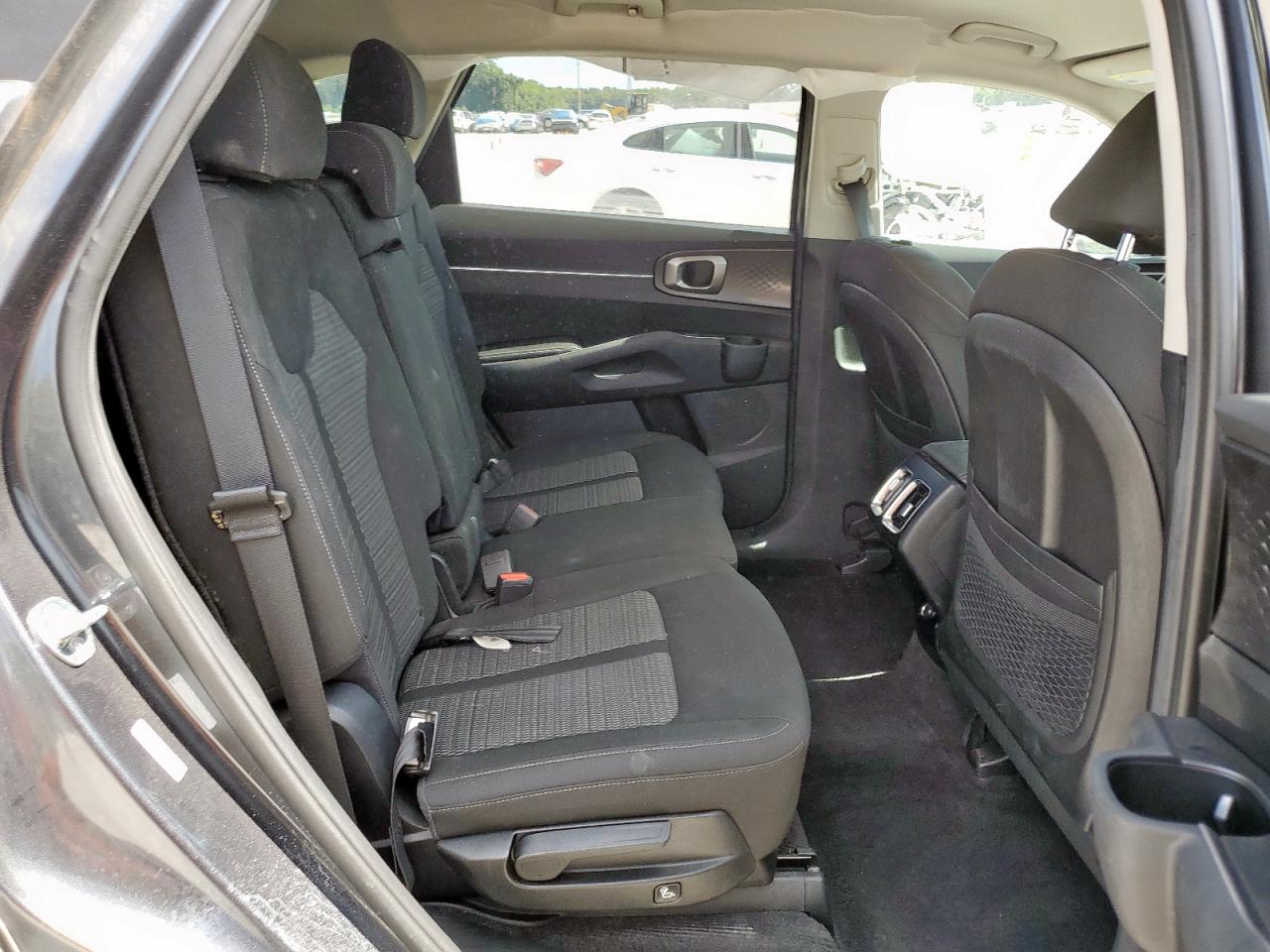 Kia Sorento Lx Image 9