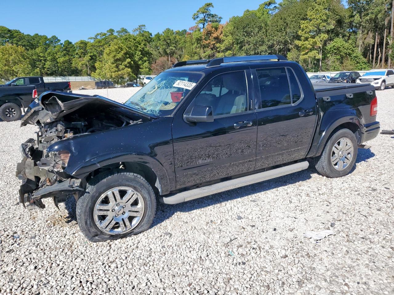 Ford Explorer Limited Image 1