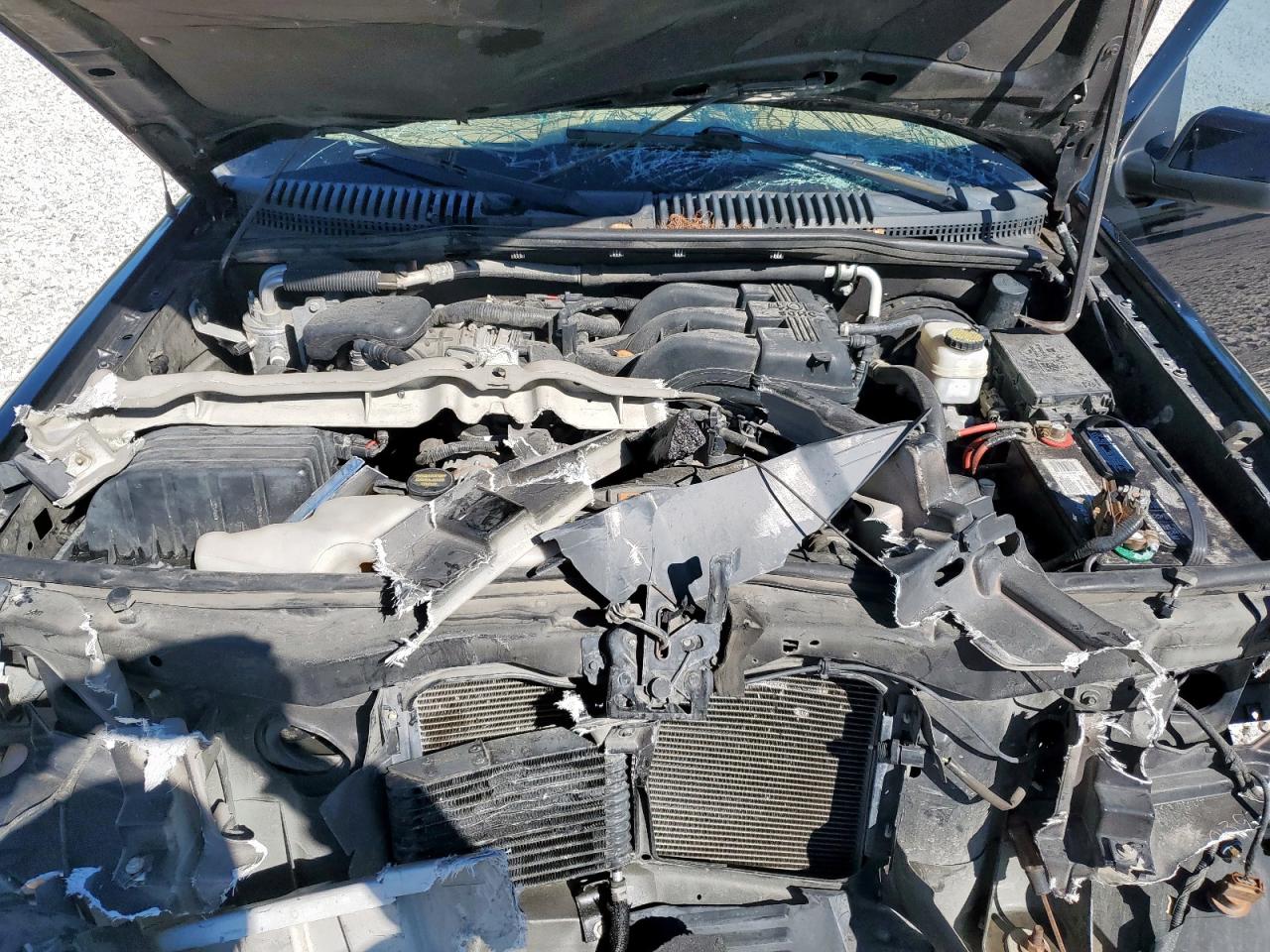 Ford Explorer Limited Image 12