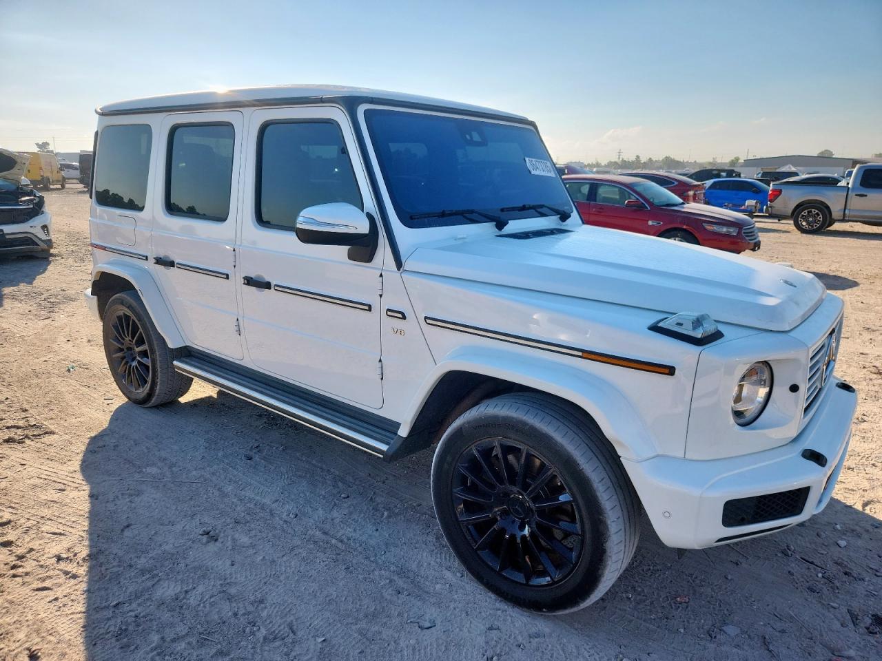 Mercedes-Benz G-Class 550 Image 12