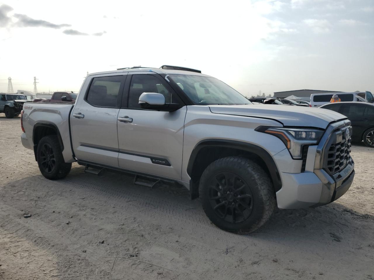 Toyota Tundra Crewmax Limited Image 2