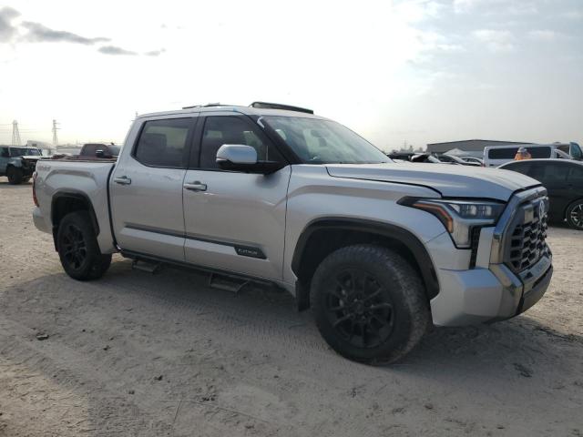 Toyota Tundra Crewmax Limited Image 2