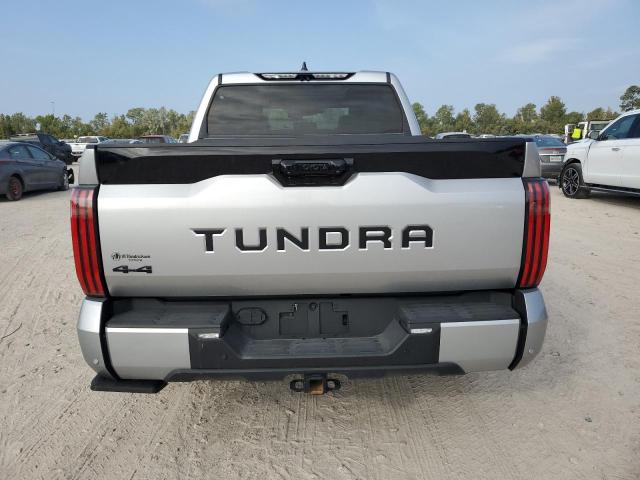 Toyota Tundra Crewmax Limited Image 8