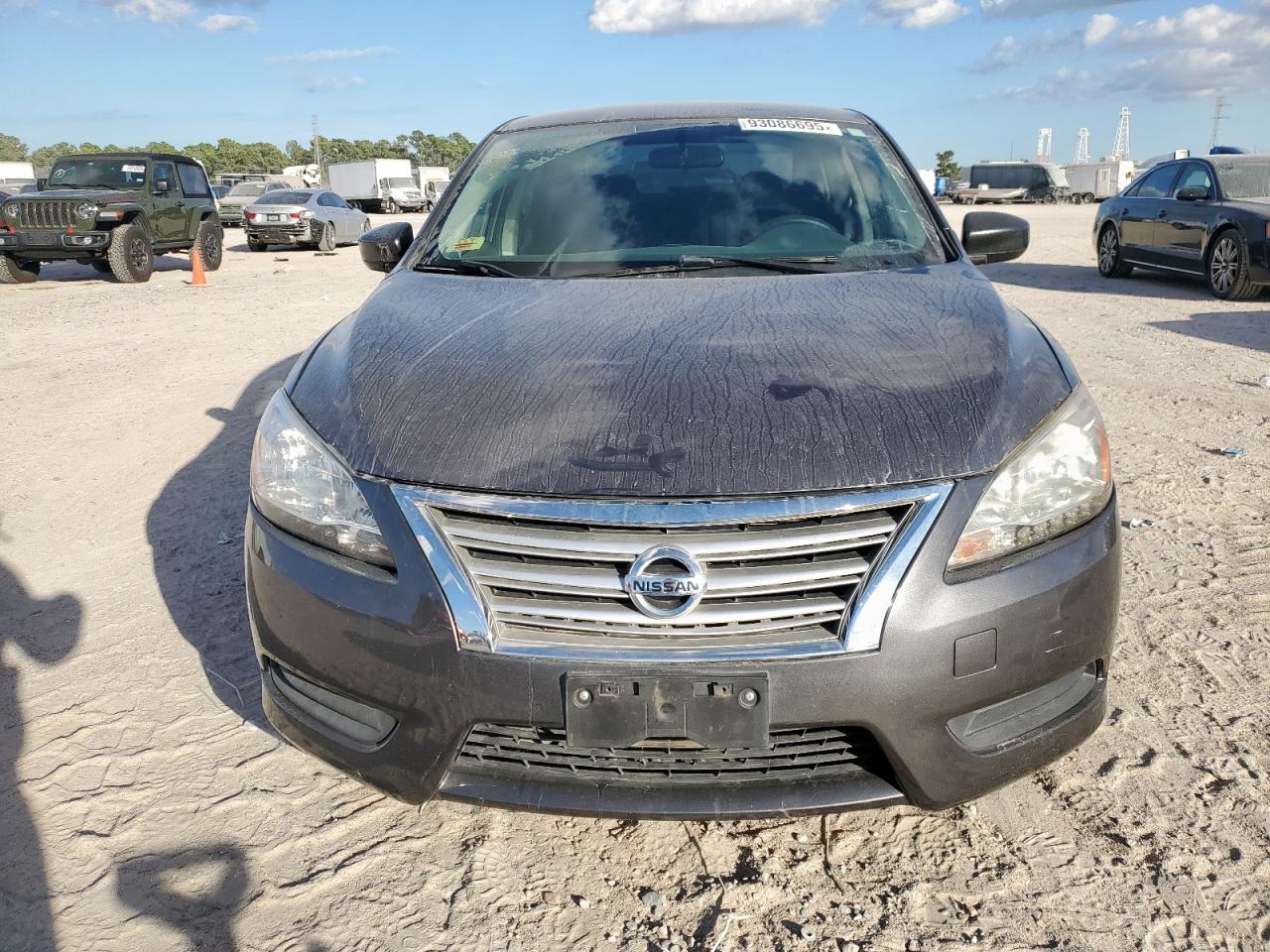 Nissan Sentra S Image 4