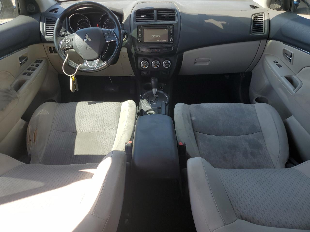 Mitsubishi Outlander Es Image 8