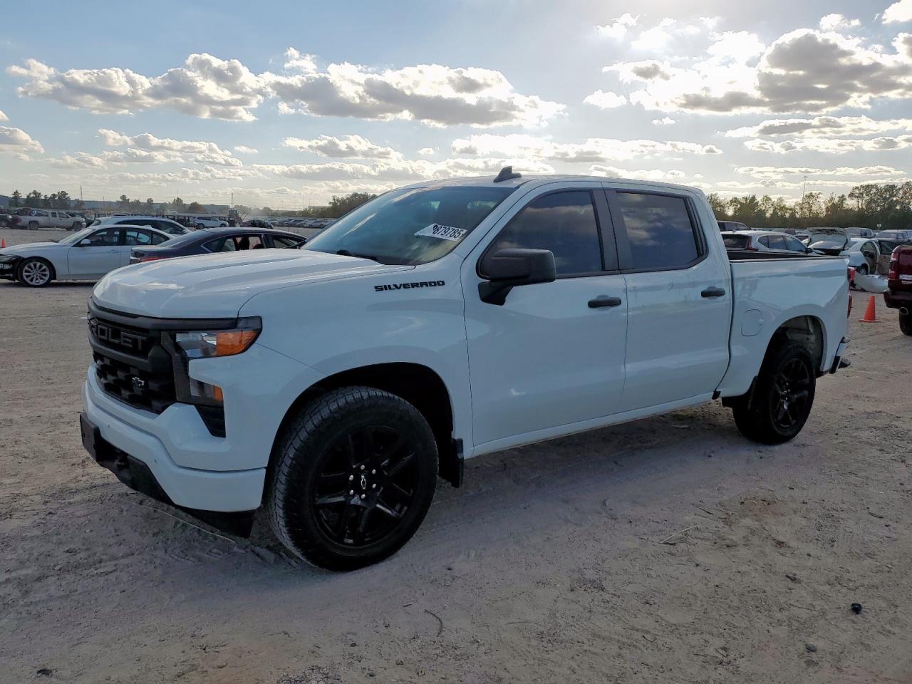 Chevrolet Silverado C1500 Custom Image 1