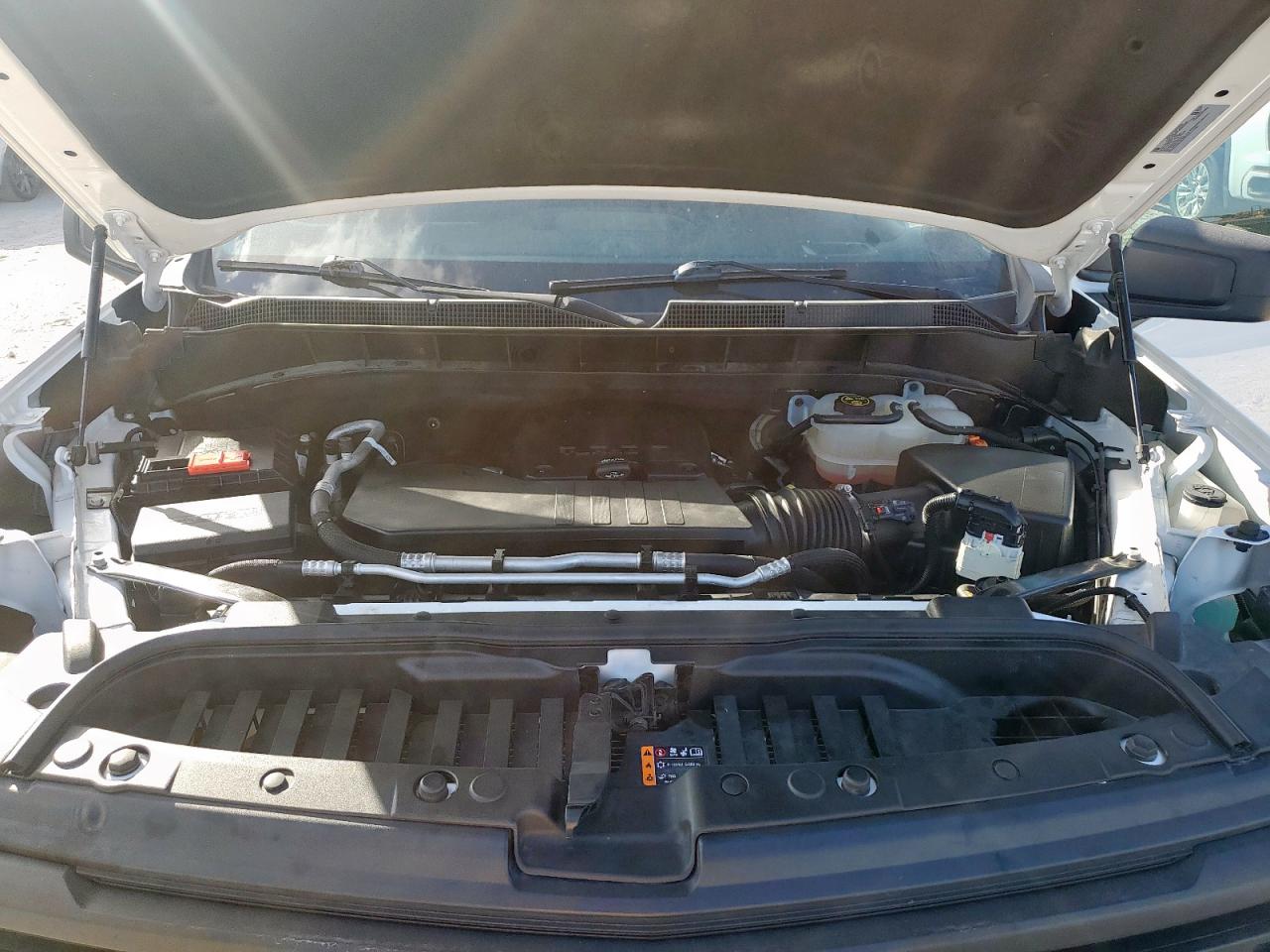 Chevrolet Silverado C1500 Custom Image 7