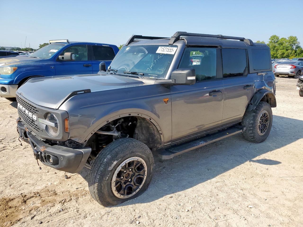 Ford Bronco Base Image 1