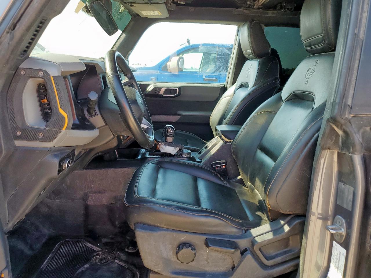 Ford Bronco Base Image 4