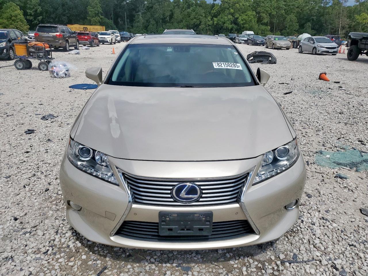 Lexus Es 300h Image 2